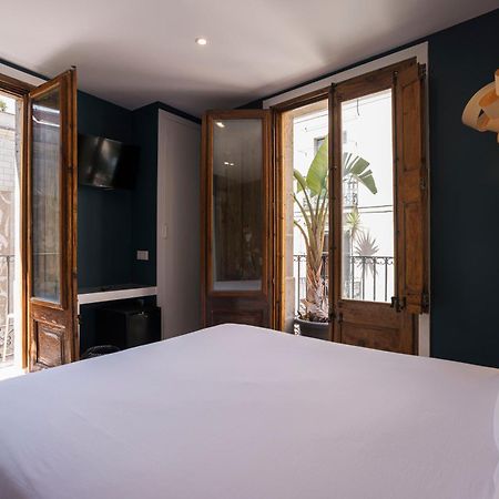 Hostal Sol Y K Barcelona Exteriör bild