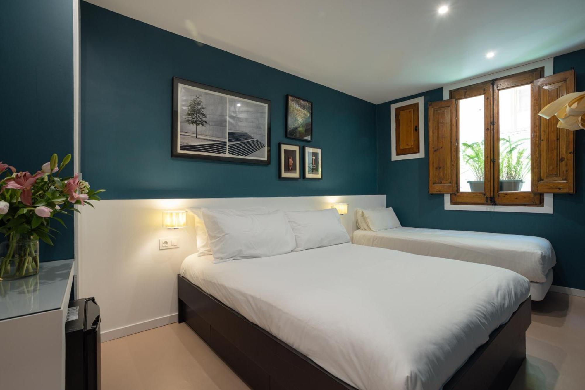 Hostal Sol Y K Barcelona Exteriör bild