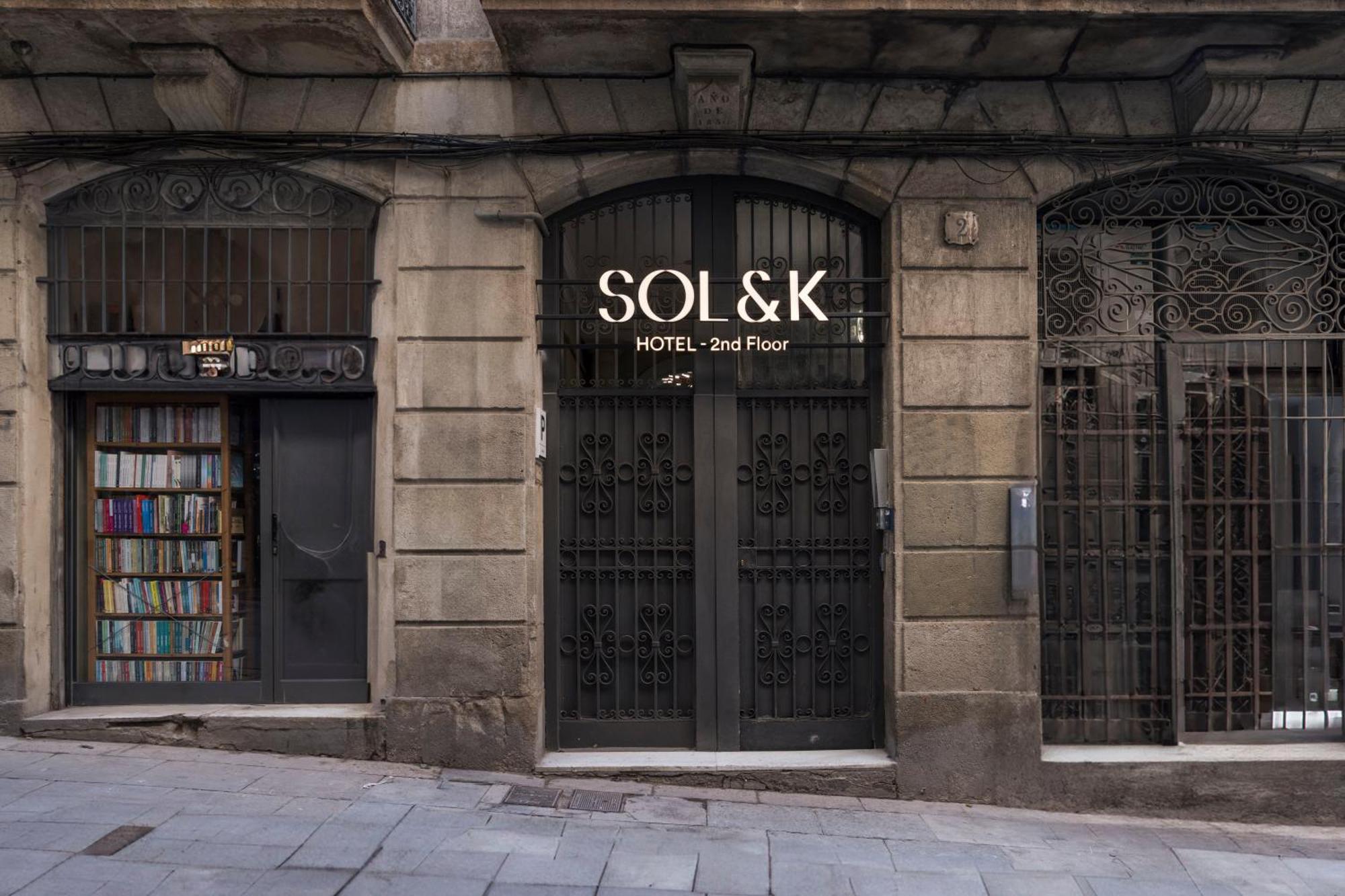 Hostal Sol Y K Barcelona Exteriör bild